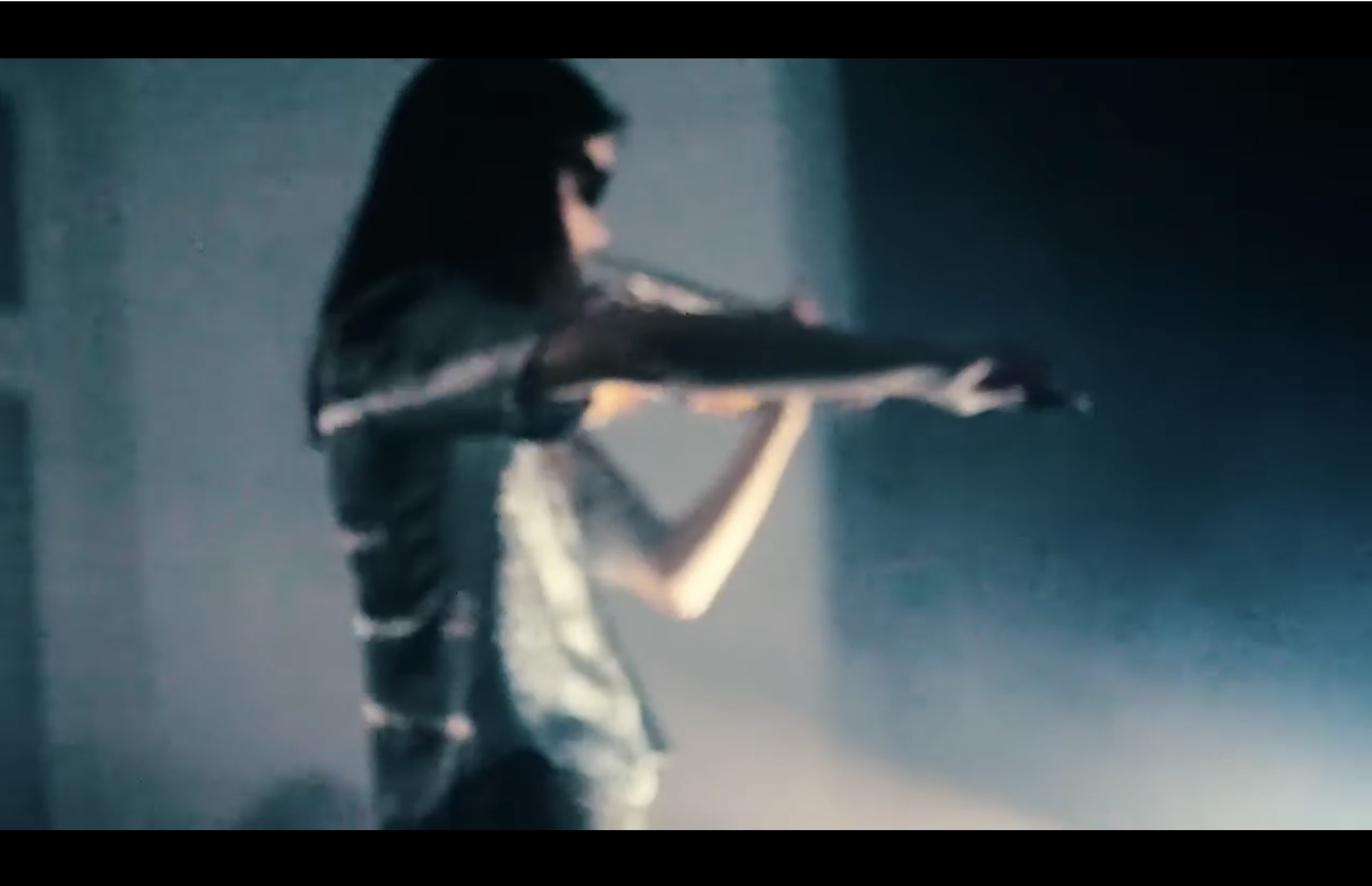 Performance Party Girl avec Jerome Porsperger Espace Zenne 